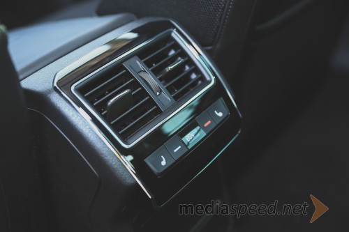 Škoda Superb 2.0 TDI DSG Style, lima in gretje sedežev za drugo vrsto
