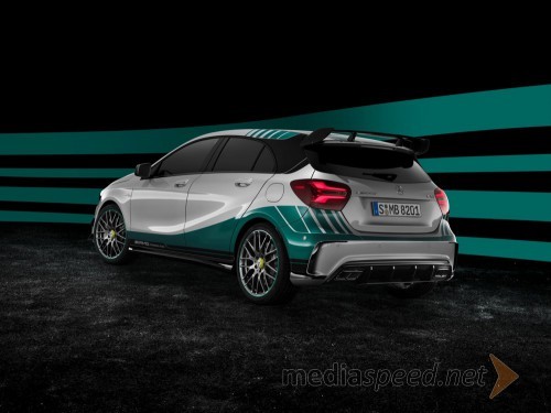 Mercedes-AMG slavi zmago v Formuli 1 s posebno serijo Mercedes-AMG A 45 4MATIC