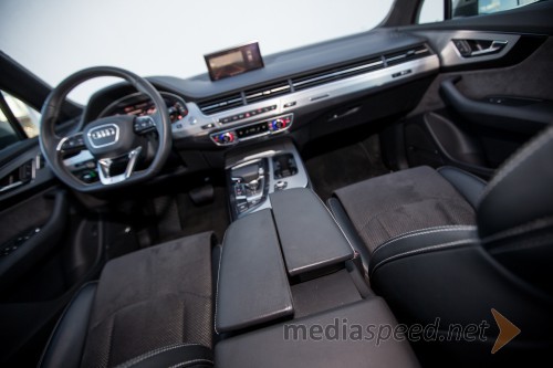 Audi Q7 3.0 TDI Quattro S Line, pomični naslon za roki