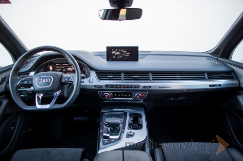 Audi Q7 3.0 TDI Quattro S Line, notranjost