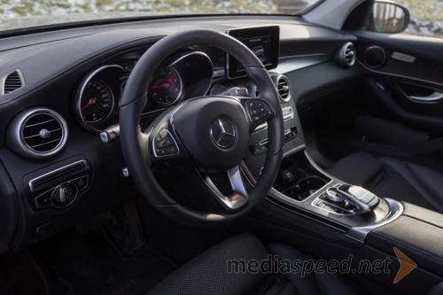 Mercedes-Benz GLC 220d 4Matic, primerno zadebeljen volanski obroč