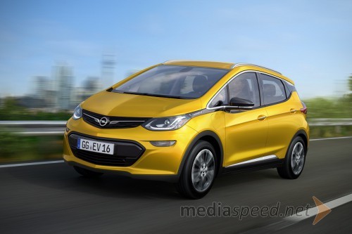 Opel napoveduje spremembe: prihaja električni avto Ampera-e