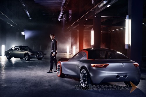 Filmska premiera modela Opel GT Concept