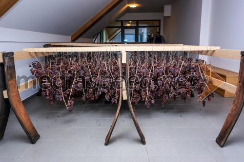 Naravno sušeno grozdje sorte dišeči traminec