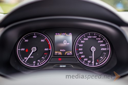 Seat Leon X-Perience 1.6 TDI CR 4Drive Start/Stop, merilniki s športno pisavo