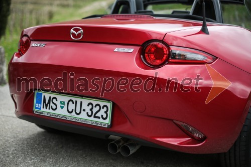 Nova Mazda MX-5