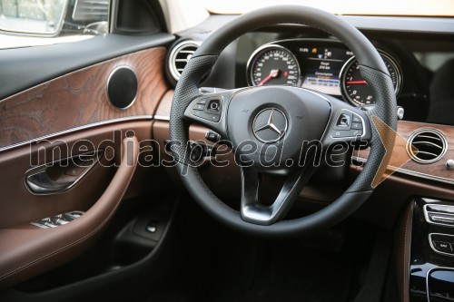 Mercedes razred E