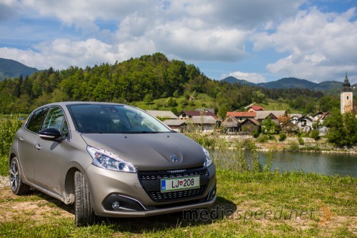 Peugeot 208 Allure 1.2 PureTech 110 EAT6 Stop&Start