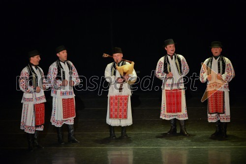 Ansambel narodnih plesov in pesmi Hrvaške Lado iz Zagreba