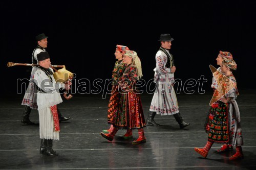 Ansambel narodnih plesov in pesmi Hrvaške Lado iz Zagreba