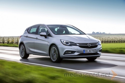 Nova kombilimuzina Opel Astra BiTurbo