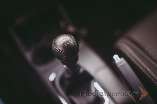 Mitsubishi Outlander 2.2 DI-D 4WD Intense+, ročni menjalnik