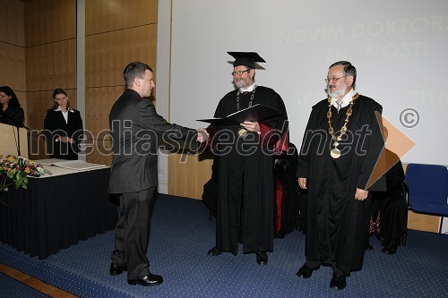 Dr. Damjan Vlaj, dr. Ivan Rozman, rektor Univerze v Mariboru in prof. dr. Igor Tičar, dekan Fakultete za elektrotehniko, računalništvo in informatiko Univerze v Mariboru