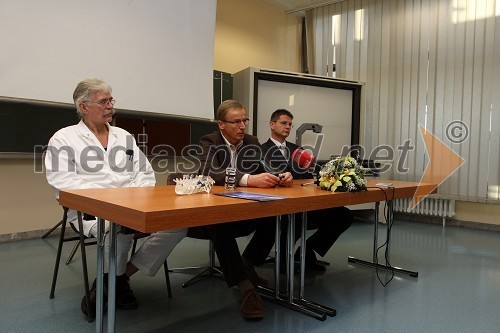 Doc. dr. med. Gorazd Pirc, Univerzitetni klinični center Maribor, prof. Archibald von Strempel (Avstrija) in dr. med. Matjaž Voršič, Univerzitetni klinični center Maribor
