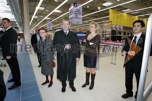 Edouard Leclerc, ustanovitelj verige E.Leclerc z ženo in Patricia in Alain Gomez, lastnika mariborskega centra E.Leclerc