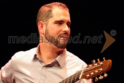 Charlie Hunter, Charlie Hunter trio