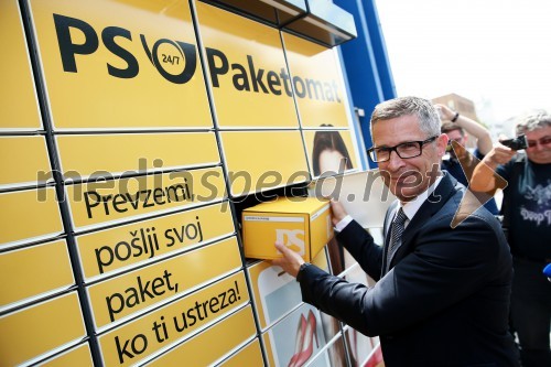 Pošta Slovenije postavlja mrežo 24 paketomatov po Sloveniji