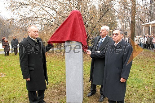 Franc Kangler, mariborski župan, Srečko Pirtovšek, glavni in odgovorni urednik Založbe Kapital in ...