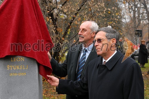 Srečko Pirtovšek, glavni in odgovorni urednik Založbe Kapital in ...