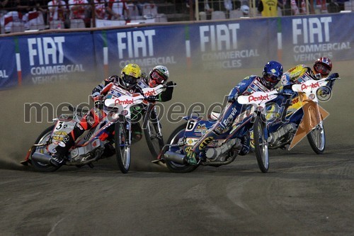 Greg Hancock, ZDA in Tomasz Gollob, Poljska (oba v ospredju)