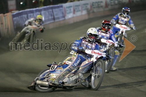 Tomasz Gollob, Poljska (v ospredju)