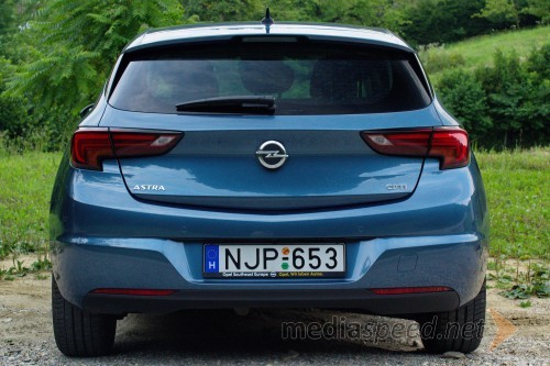 Opel Astra 1.6 CDTI 100 kW Innovation, majhen zadnji brisalec zaradi ožjega stekla