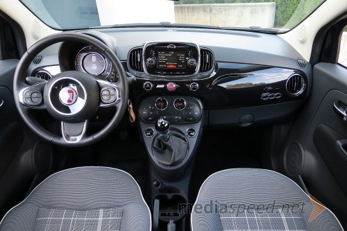 Fiat 500 1.2 8V Lunge, prijetno delovno okolje