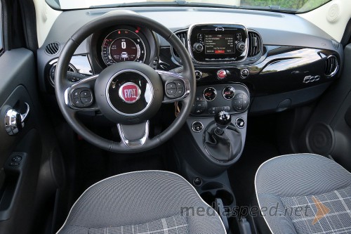 Fiat 500 1.2 8V Lunge, notranjost