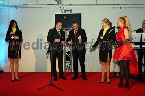 Tomaž Boh in Sandi Boh, direktorja podjetja BTS Company in Tina Gorenjak, igralka