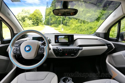 BMW i3 REX, svetla notranjost