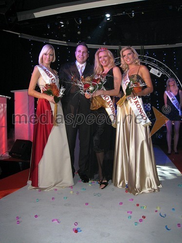 Sanja Bjeljarevič, 2. spremljevalka Miss Casino Kongo 2008,  Damjan Musič, direktor Casino&hotel Kongo, Nadiya Bychkova, Miss Casino Kongo 2008 in Maja Kovač, 1. spremljevalka Miss Casino Kongo 2008