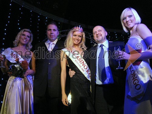 Maja Kovač, 1. spremljevalka Miss Casino Kongo 2008, Damjan Musič, direktor Casino&hotel Kongo, Nadiya Bychkova, Miss Casino Kongo 2008, Zmago Jelinčič Plemeniti, poslanec SNS in Sanja Bjeljarevič, 2. spremljevalka Miss Casino Kongo 2008