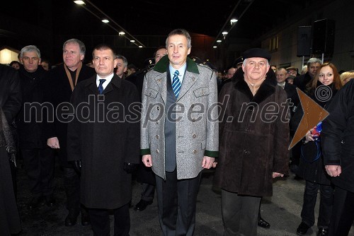 Dragutin Mate, minister za notranje zadeve, Martin Bartenstein, avstrijski gospodarski minister in Edvard Čagran, župan občine Šentilj