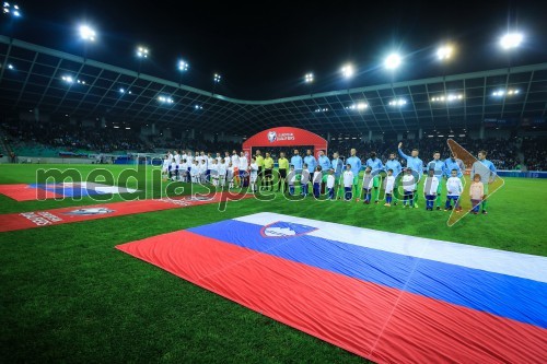 Nogometna tekma Slovenija-Slovaška