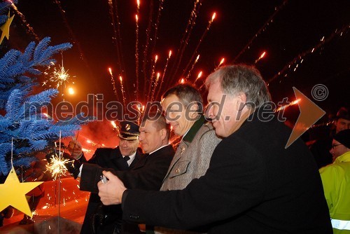 Jože Romšek, generalni direktor Slovenske policije, Dragutin Mate, minister za notranje zadeve, Martin Bartenstein, avstrijski gospodarski minister in ...