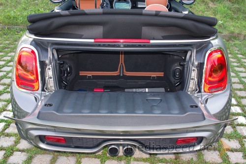 Mini Cooper S Cabrio A/T, prtljažnik s 160 litri prostornine