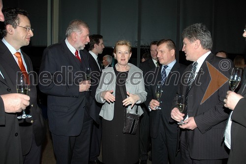 Dr. Žiga Turk, minister za razvoj, dr. Dimitrij Rupel, minister za zunanje zadeve, Zofija Mazej Kukovič, ministrica za zdravje, Dragutin Mate, minister za notranje zadeve in Miro Petek, poslanec SDS