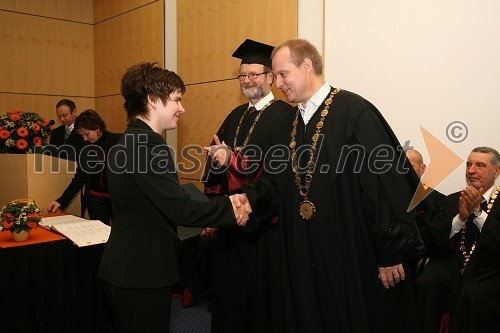 Dr. Brigita Kacjan, dr. Ivan Rozman, rektor Univerze v Mariboru in red. prof. dr. Marko Jesenšek, dekan Filozofske fakultete