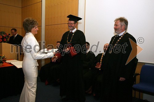 Dr. Tatjana Mlakar, dr. Ivan Rozman, rektor Univerze v Mariboru in red. prof. dr. Samo Bobek, dekan Ekonomsko-poslovne fakultete Univerze v Mariboru