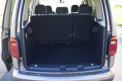 Volkswagen Caddy 2.0 TDI Alltrack, 750 litrov prostornine v osnovi do police