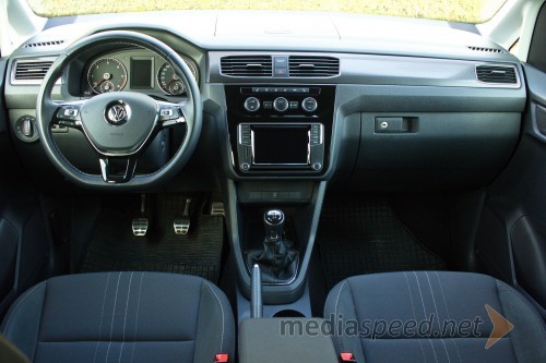 Volkswagen Caddy 2.0 TDI Alltrack, ergonomska notranjost