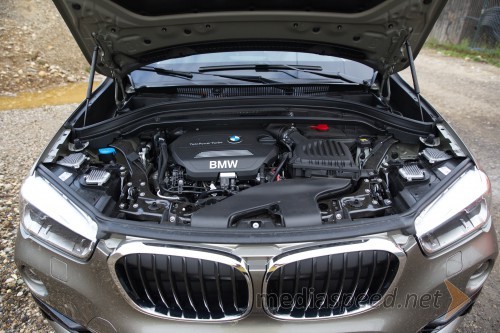 BMW X1 xDrive25d, odličen dvolitrski štirivaljni turbodizel 