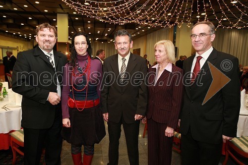 Štefan Čelan, župan občine Ptuj, Sanja Veličkovič, modna kreatorka, Anton Kampuš, župan občine Gornja Radgona z ženo Marijo in Janez Erjavec, direktor Pomurskega sejma d.d.