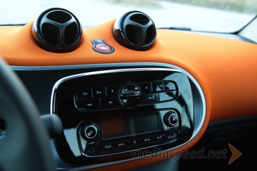 Smart fortwo cabrio 52kW Passion, igriva notranjost