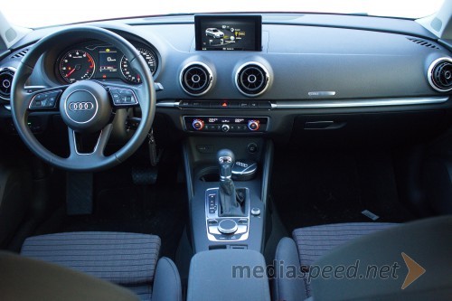 Audi A3 Sportback Sport 1.4 TFSI ultra CoD S tronic, notranjost