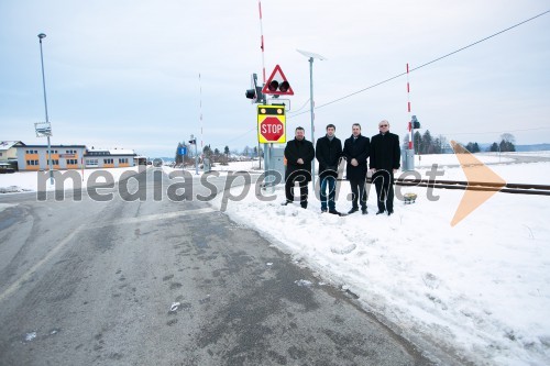 Križišče v Grosuplju odslej varnejše z opozorilnim sistemom COPS@road