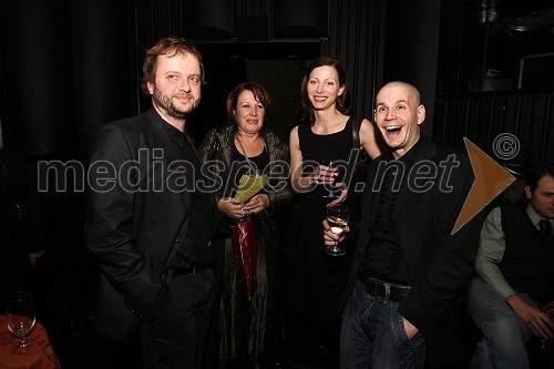 Sebastijan Horvat, režiser, Barbara Jakopič Kraljevič, igralka, Nataša Matjašec, igralka in Aljoša Ternovšek, igralec