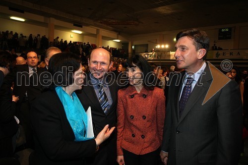 Barbara Türk, Franci Rokavec, župan Litije in Borut Pahor, evroposlanec s soprogo Tanjo