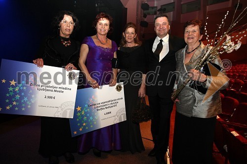 Anita Ogulin, Zveza prijateljev mladine Ljubljana, Valerija Bužan, Center za usposabljanje otrok z motnjami v razvoju Dolfka Boštjančič, Zoran Jankovič, župan Ljubljane z ženo Mijo Jankovič in Nuša Kerševan, nekdanja ljubljanska županja