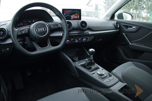 Audi Q2 Sport 1.6 TDI, notranjost